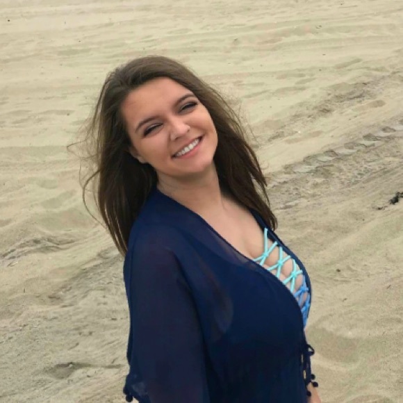 Meet your Posher, C - Picture 1 of 1